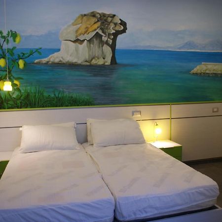 B&B Isole Napoli Bagian luar foto