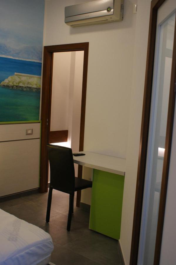 B&B Isole Napoli Bagian luar foto