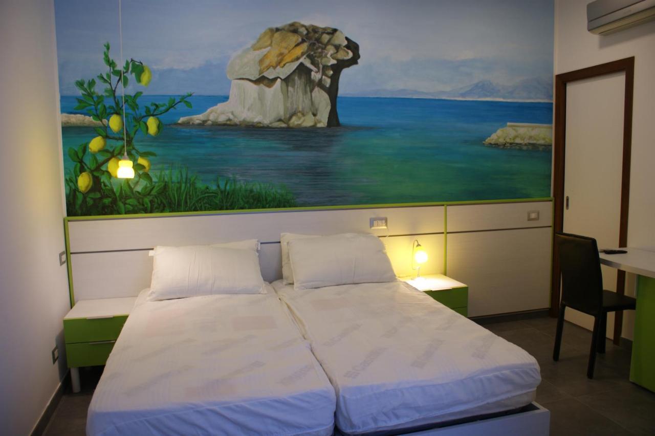 B&B Isole Napoli Bagian luar foto